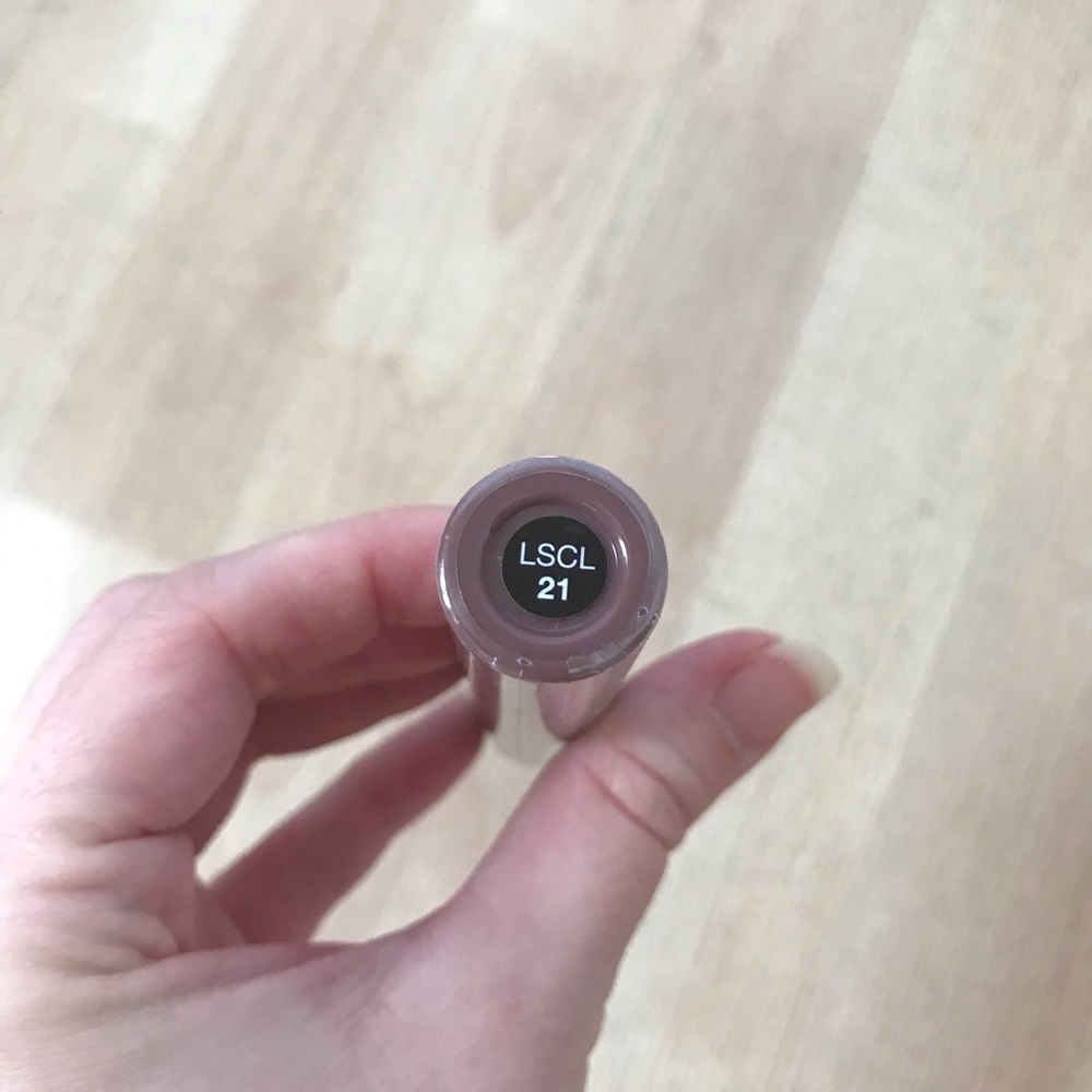 NYX Liquid Suede Brooklyn Thorn cream lipstick - Picture 3 of 5